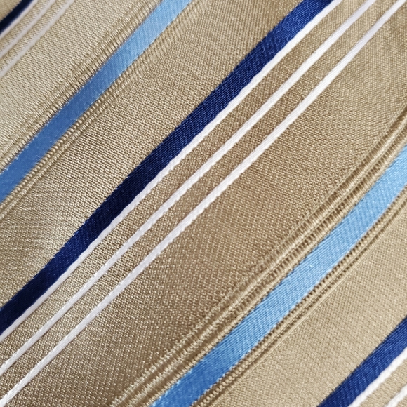 Geoffrey Beene Tie - Picture 2 of 5